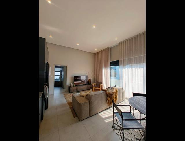 1 BEDROOM APARTMENT FOR SALE IN MENLO PARK